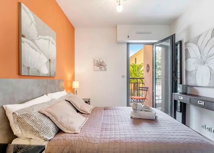 Tatil Evi Le Riviera 3 Bed Maxime *